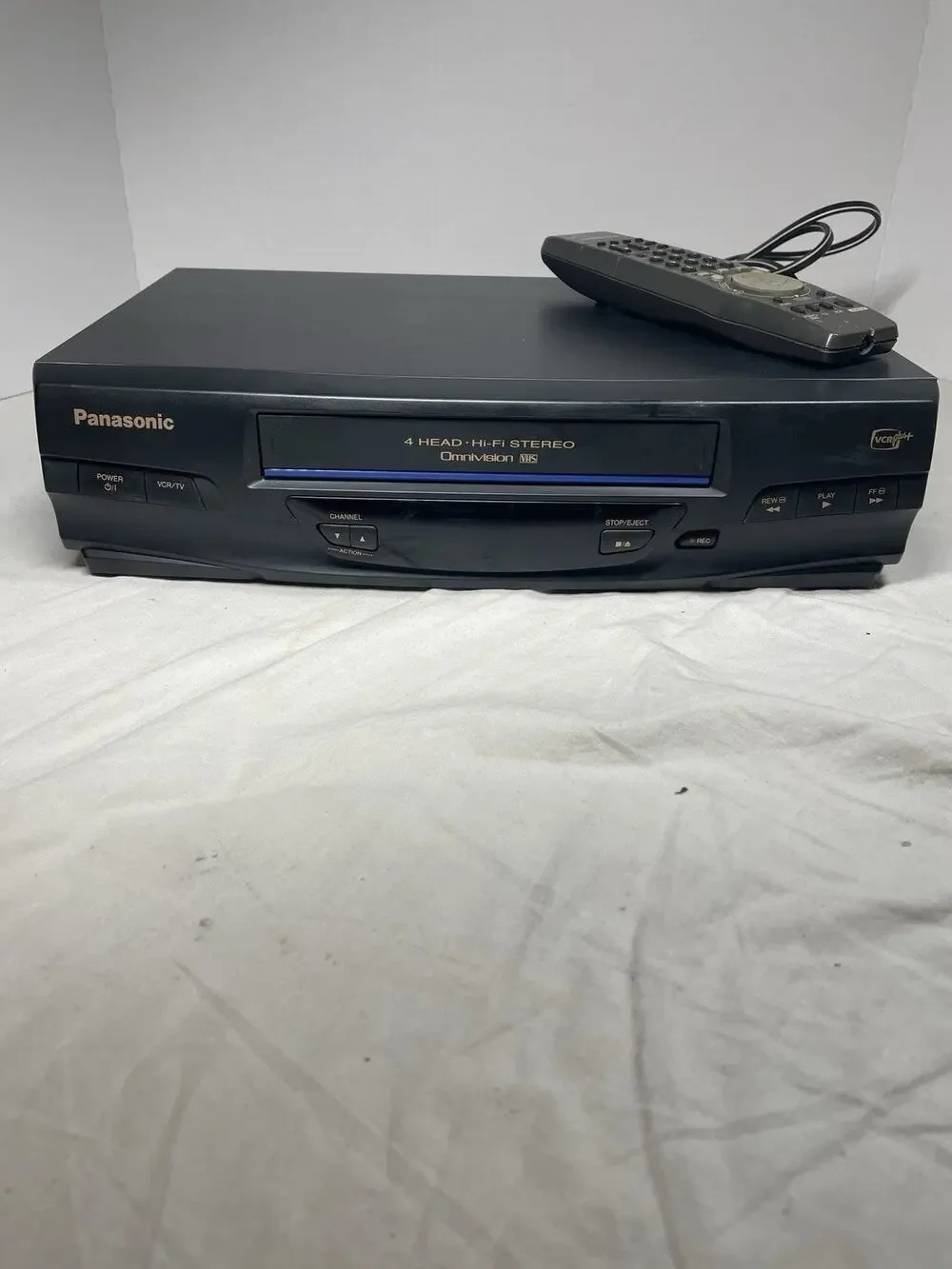 Panasonic PV-V4520 4-Head Hi-Fi VCR, Blue Line Series W/ Universal Remote Tested